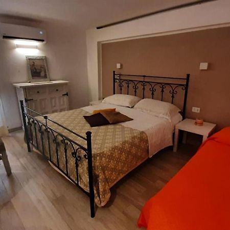 La Nicchia Del Borgo Leilighet Taranto Eksteriør bilde